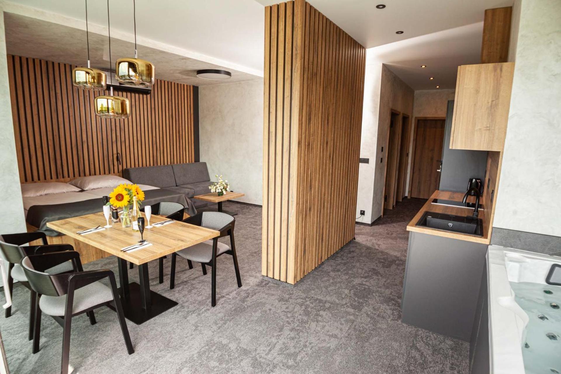 Hotel Kras Jedovnice Eksteriør bilde